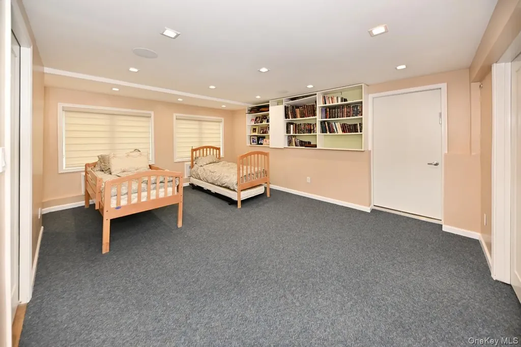 2 Elener Lane Spring Valley NY 10977