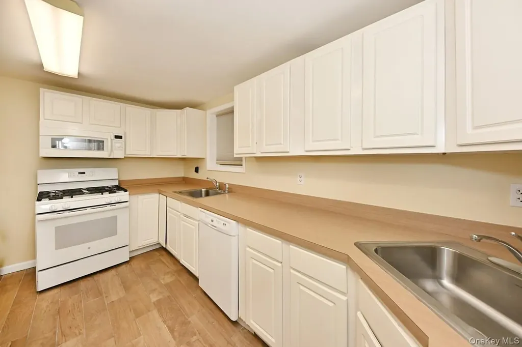 2 Elener Lane Spring Valley NY 10977