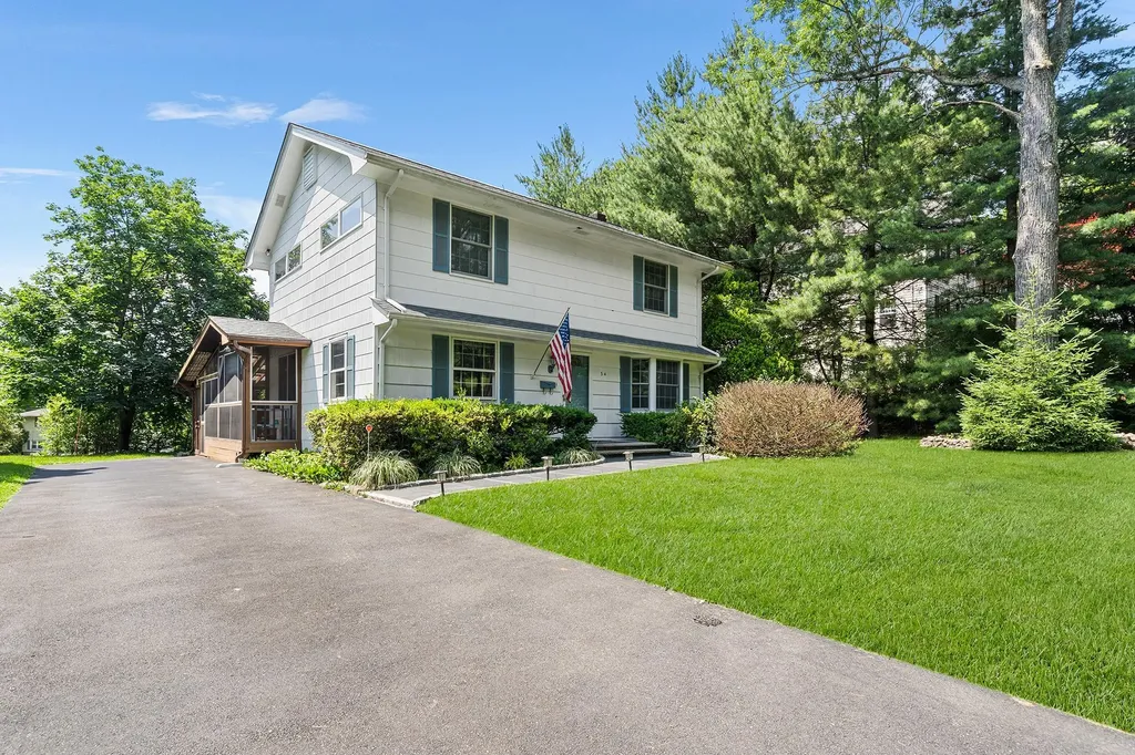 34 E George Avenue Pearl River NY 10965