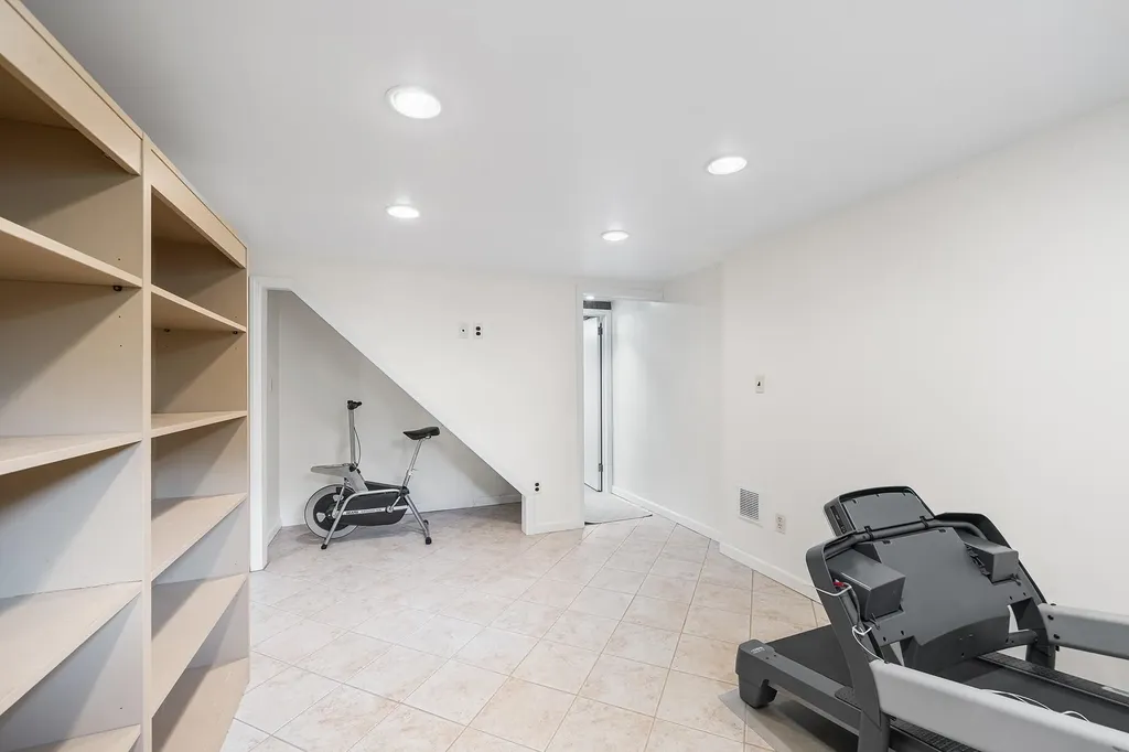 34 E George Avenue Pearl River NY 10965