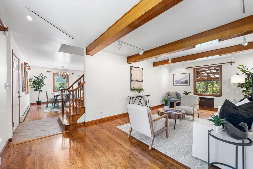 34 E George Avenue Pearl River NY 10965
