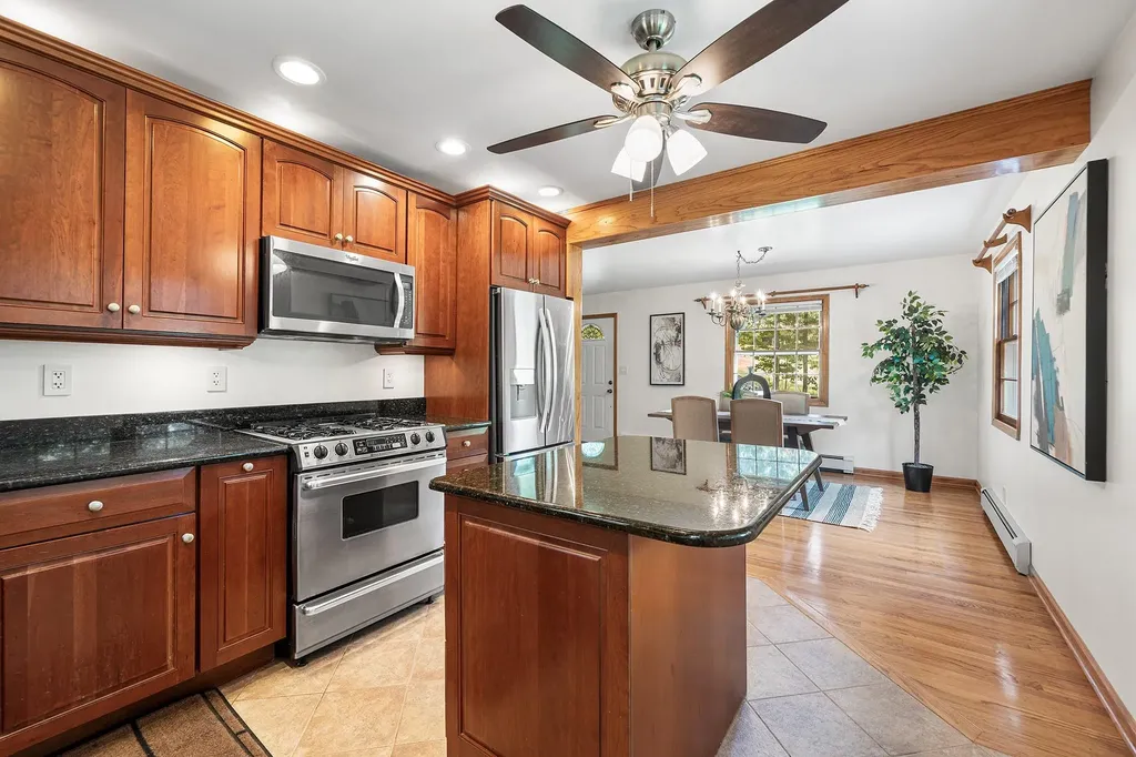 34 E George Avenue Pearl River NY 10965