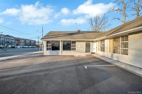On Merrick Road Merrick Avenue Merrick NY 11566