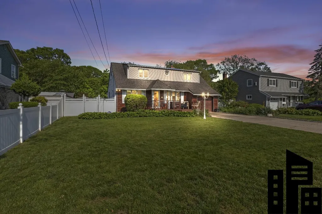 1125 Reilly Street Bay Shore NY 11706