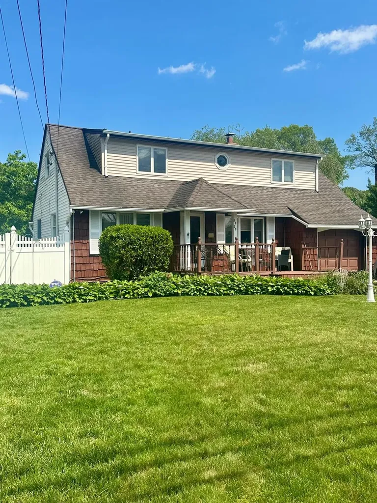 1125 Reilly Street Bay Shore NY 11706
