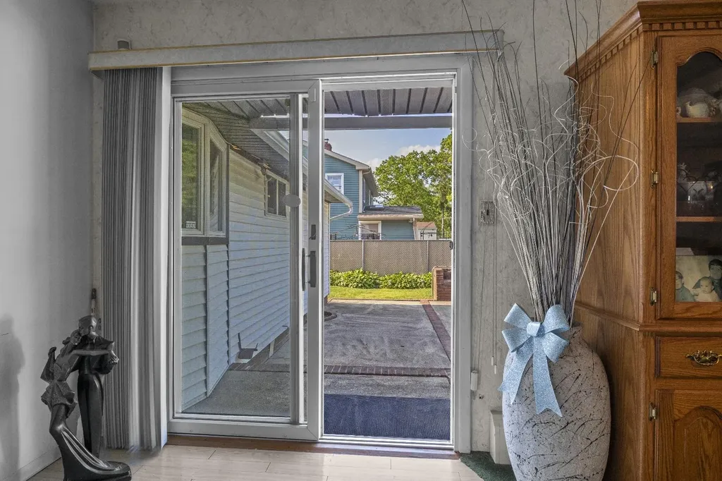 1125 Reilly Street Bay Shore NY 11706