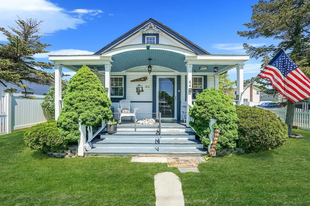 44 Willis Avenue Merrick NY 11566