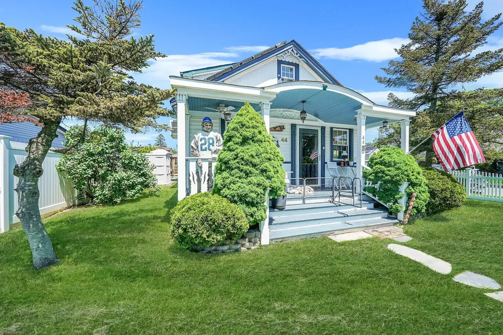 44 Willis Avenue Merrick NY 11566