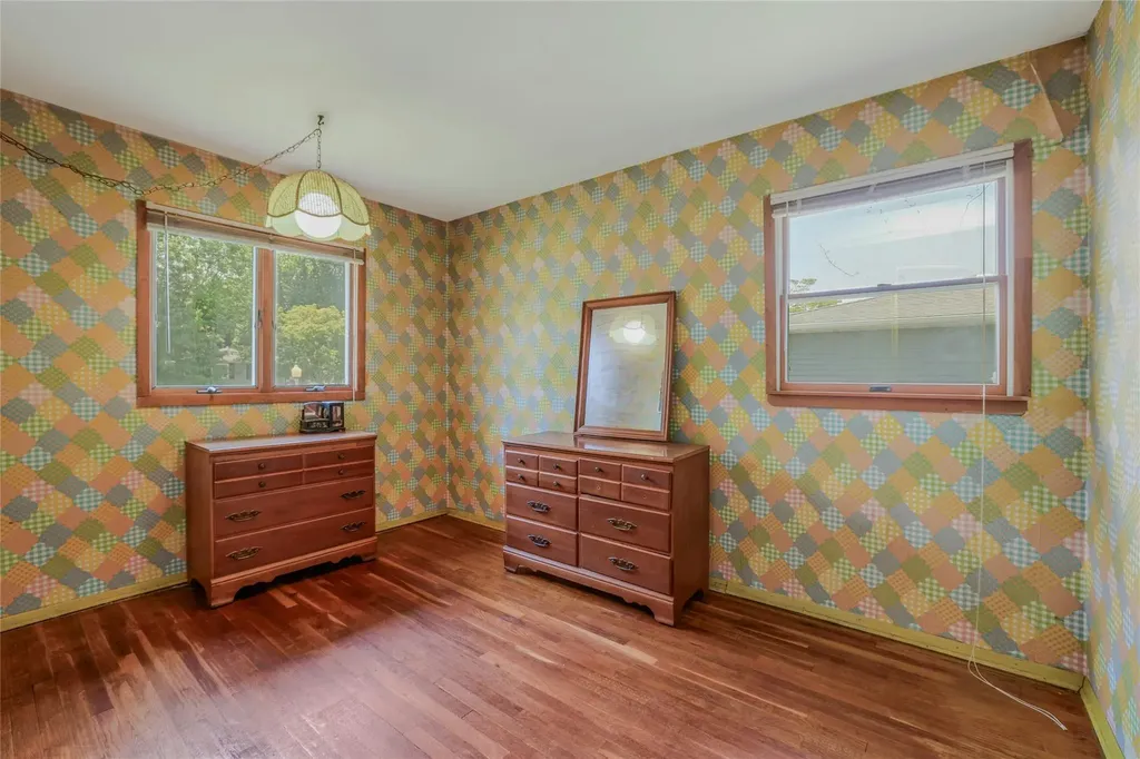 39 Seneca Drive Commack NY 11725