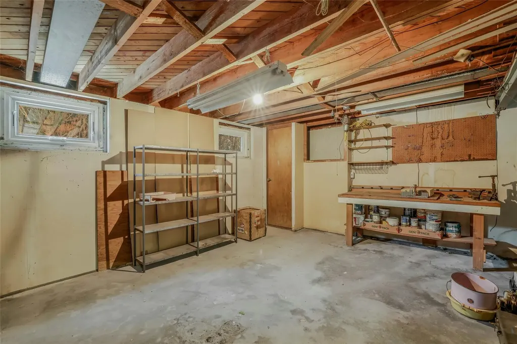 39 Seneca Drive Commack NY 11725