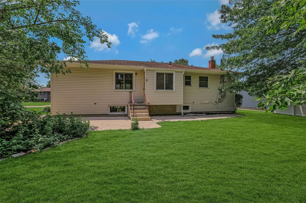 39 Seneca Drive Commack NY 11725