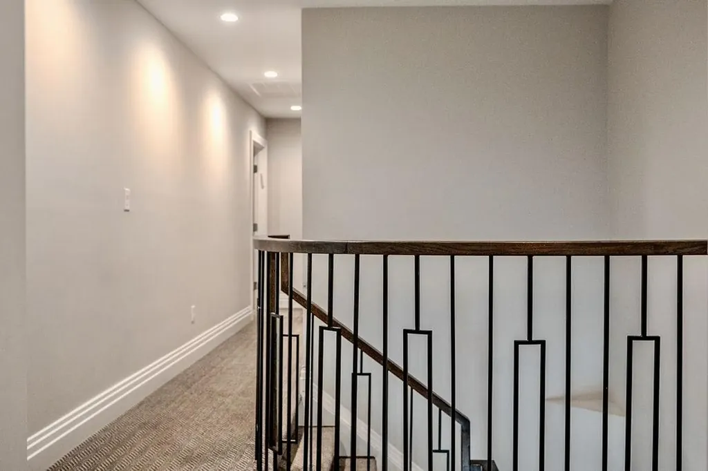 8 Stuyvesant Place Lawrence NY 11559