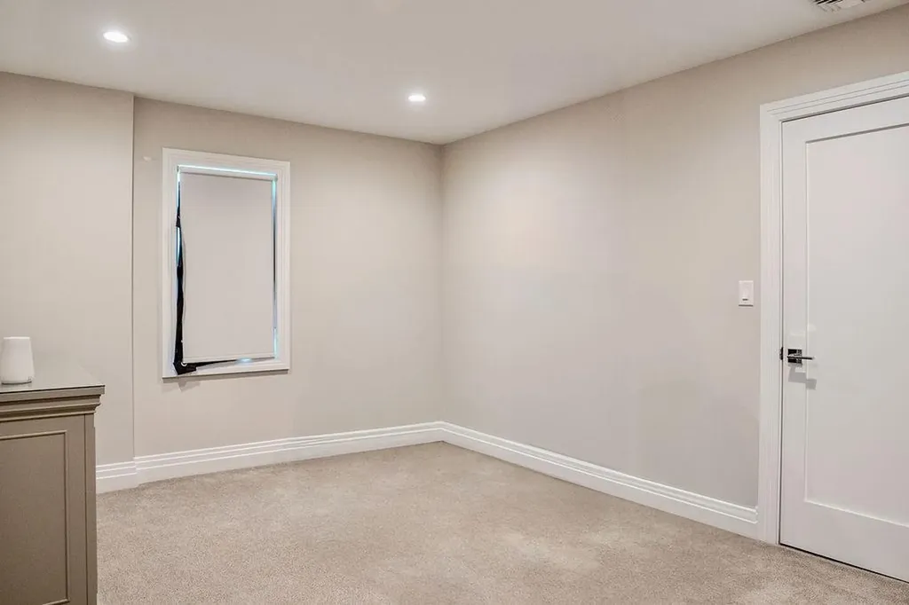 8 Stuyvesant Place Lawrence NY 11559