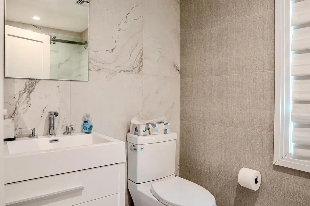 8 Stuyvesant Place Lawrence NY 11559