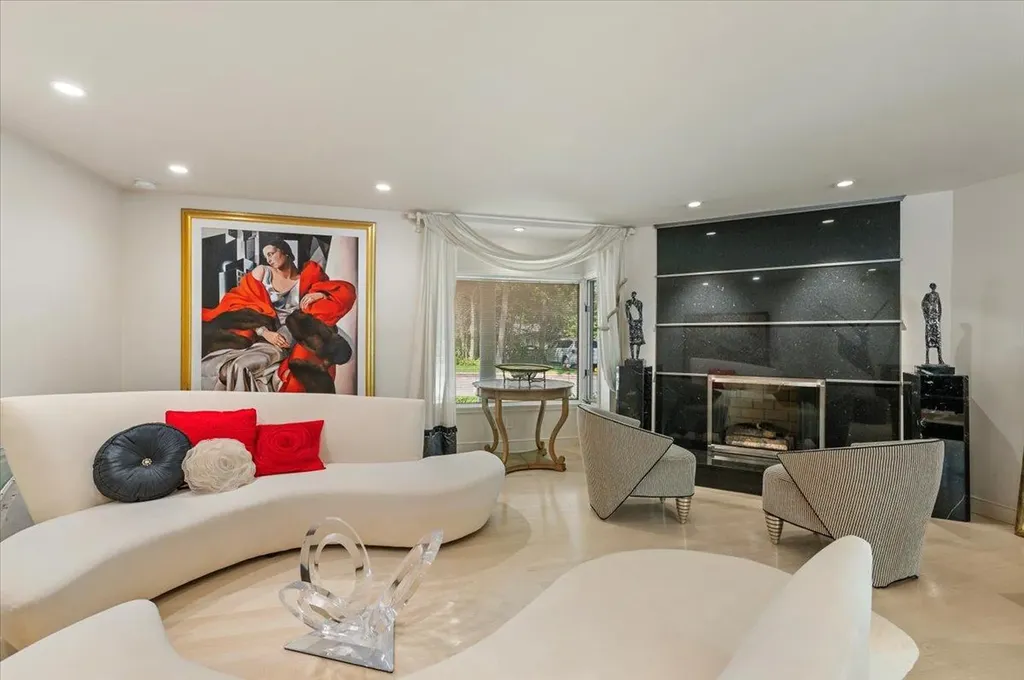 23 Forest Road Kings Park NY 11754