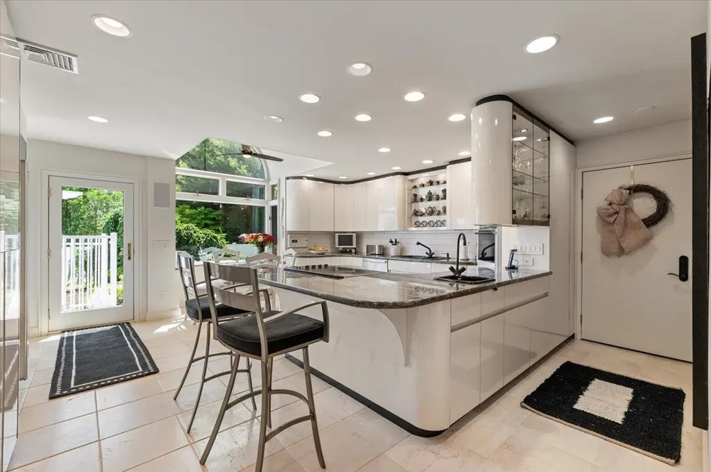 23 Forest Road Kings Park NY 11754