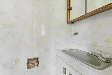 1295 Washington Avenue Greenport NY 11944