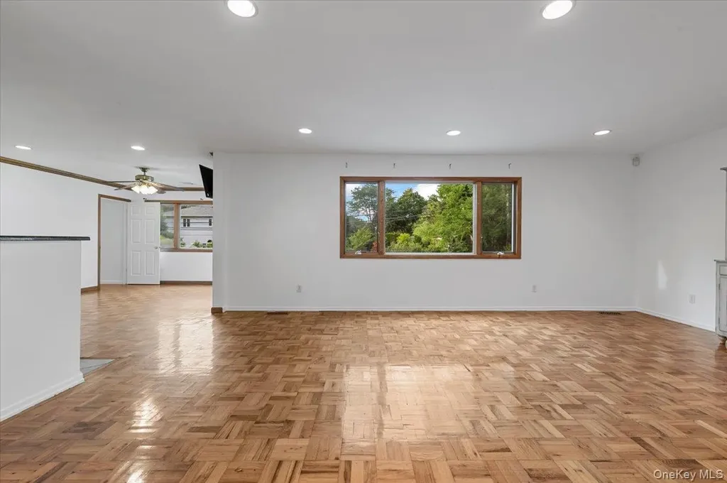 4 Marshmallow Drive Commack NY 11725