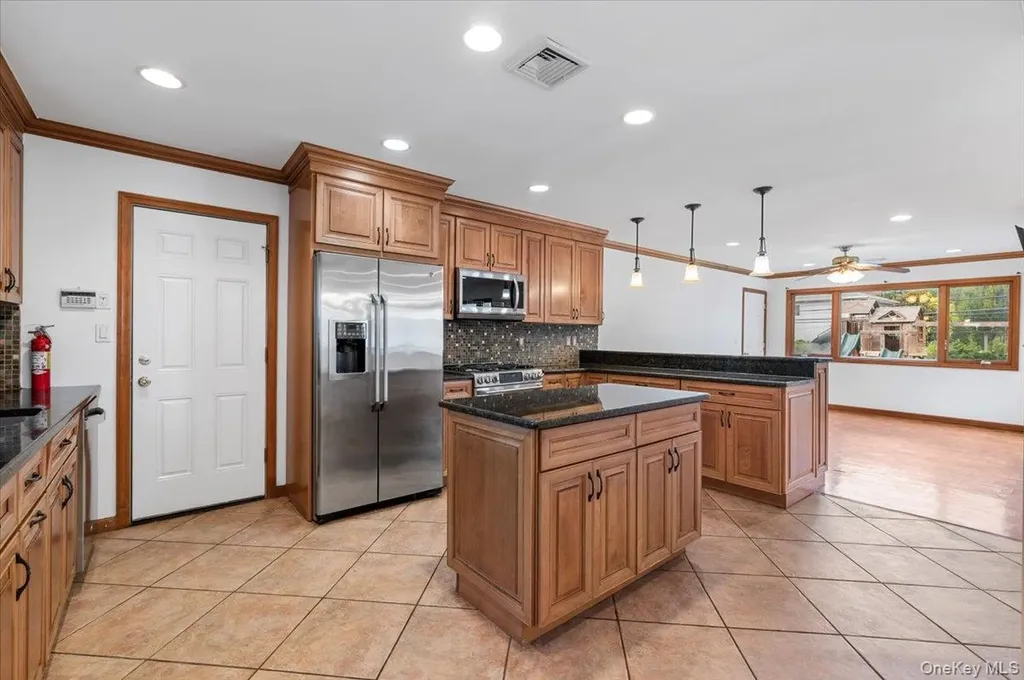 4 Marshmallow Drive Commack NY 11725