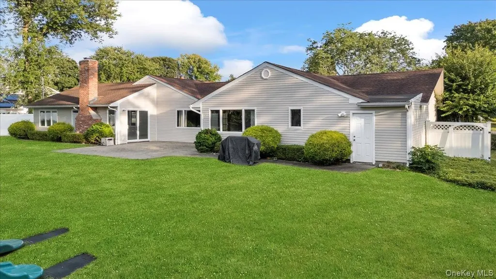 4 Marshmallow Drive Commack NY 11725