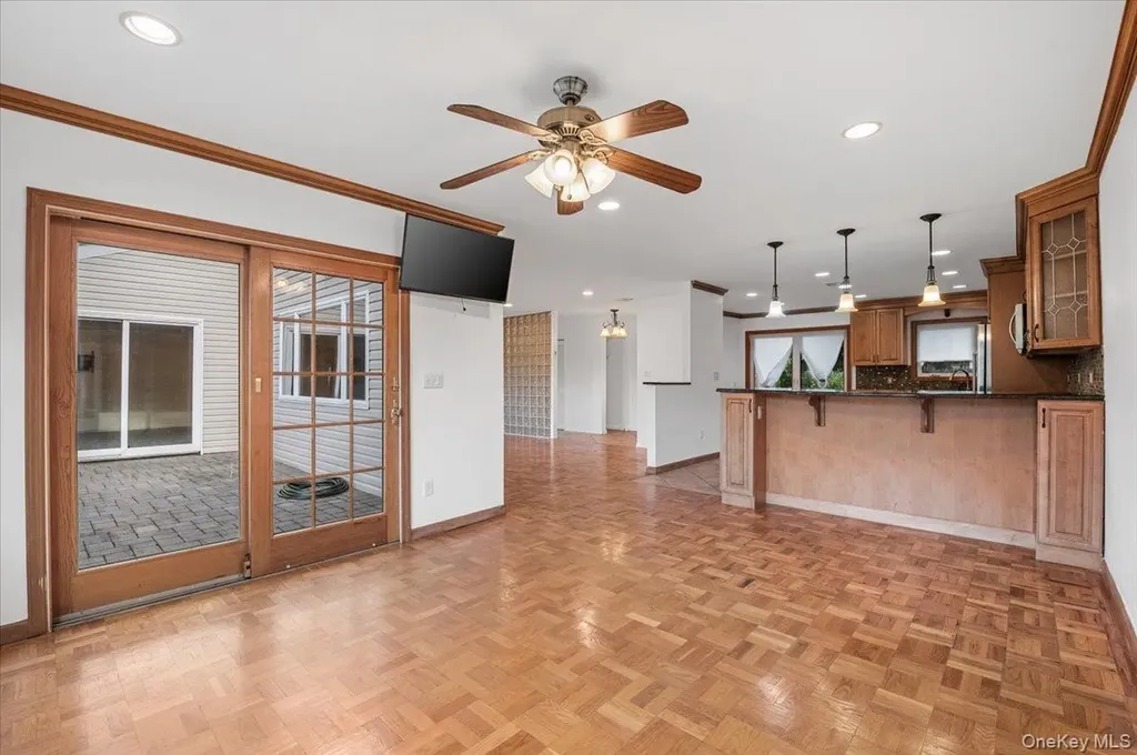 4 Marshmallow Drive Commack NY 11725