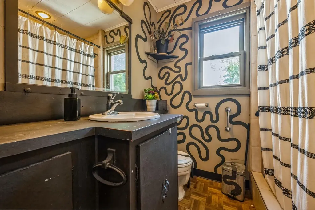 8 Sherman Place Bethpage NY 11714