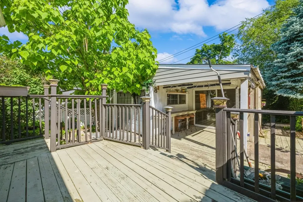 8 Sherman Place Bethpage NY 11714