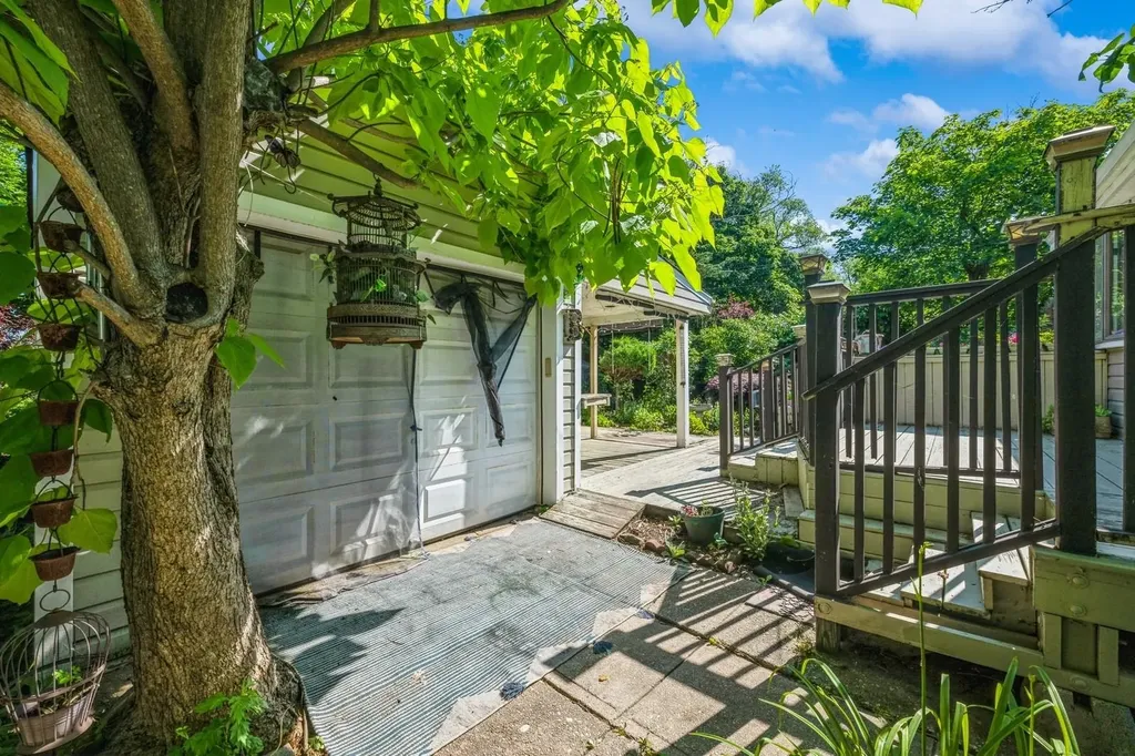 8 Sherman Place Bethpage NY 11714