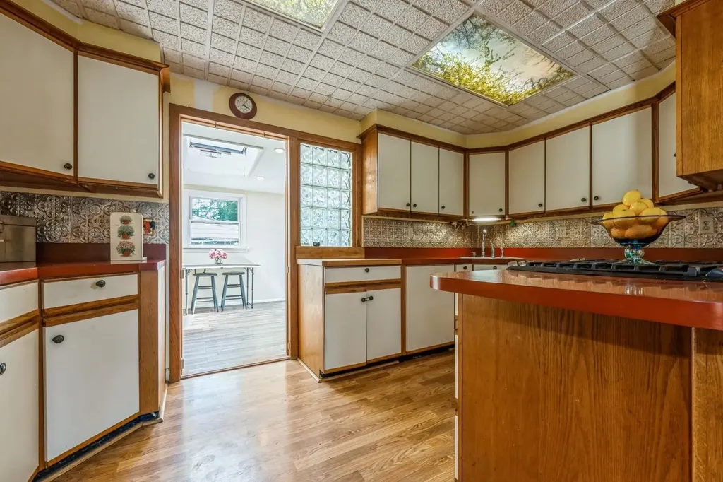 8 Sherman Place Bethpage NY 11714