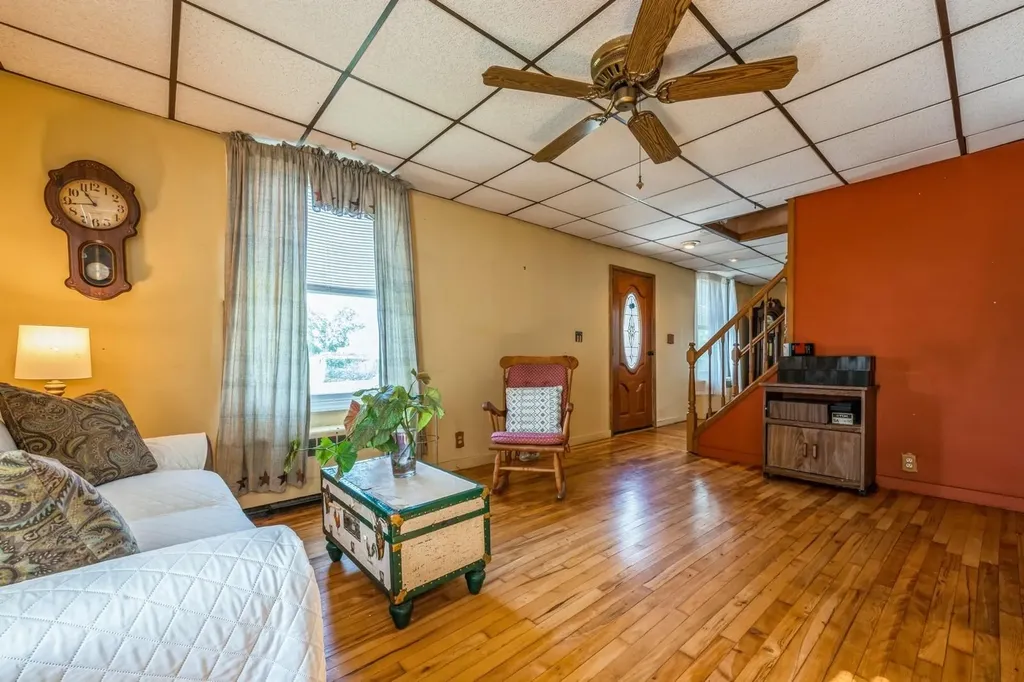 8 Sherman Place Bethpage NY 11714