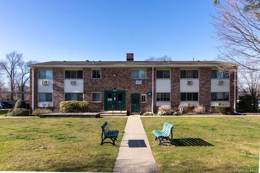 2449 Union Boulevard Islip NY 11751