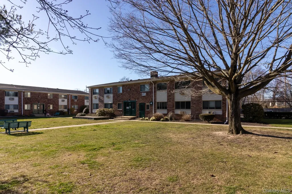 2449 Union Boulevard Islip NY 11751