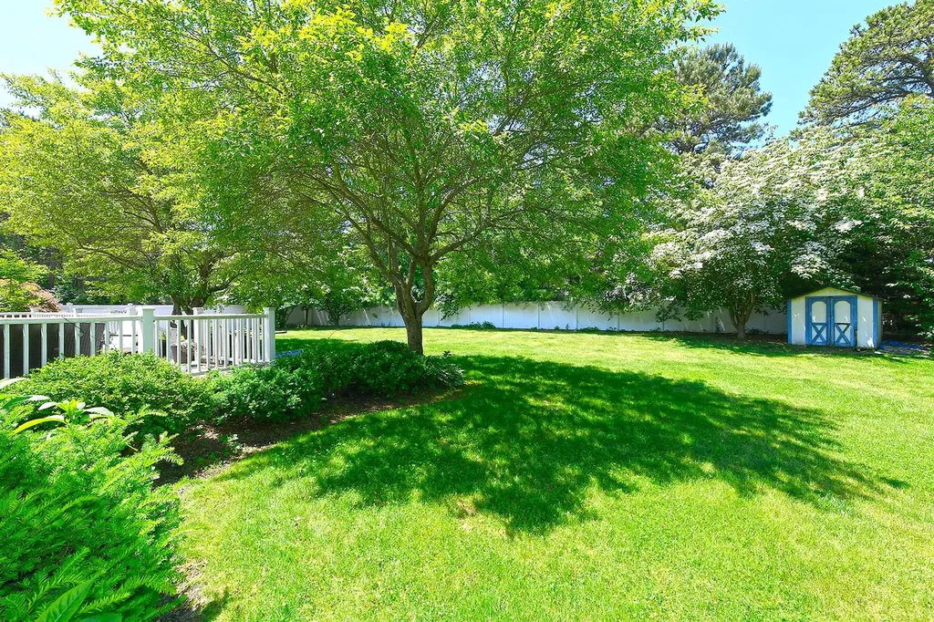 8 Thunder Road Miller Place NY 11764