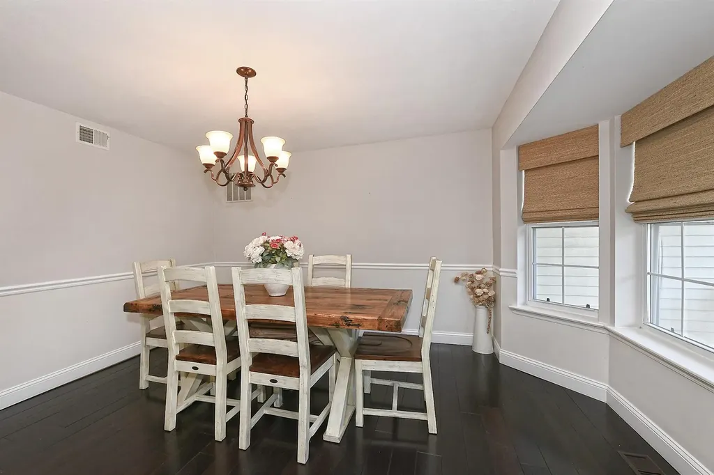 8 Thunder Road Miller Place NY 11764
