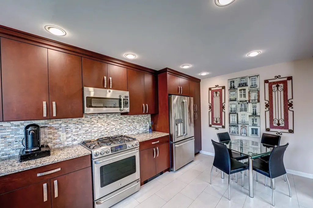 2529 Kerry Lane Bellmore NY 11710