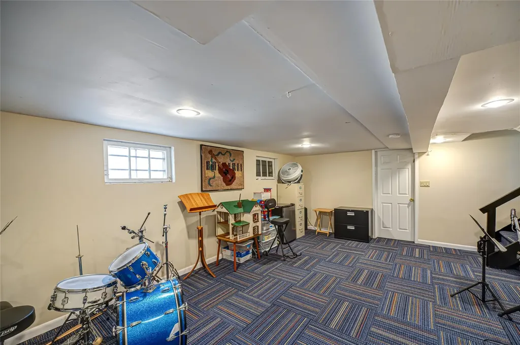 2529 Kerry Lane Bellmore NY 11710