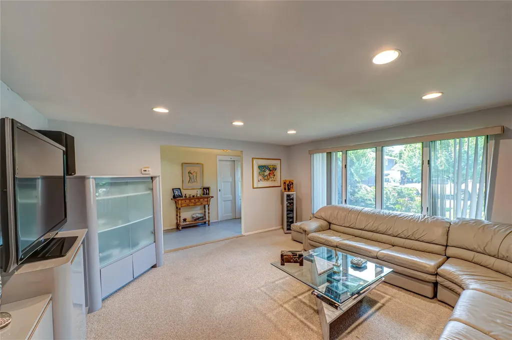 2529 Kerry Lane Bellmore NY 11710