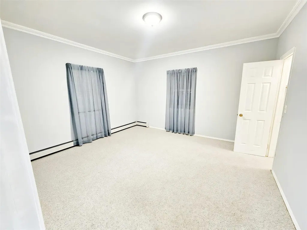 61 Apple Lane Medford NY 11763
