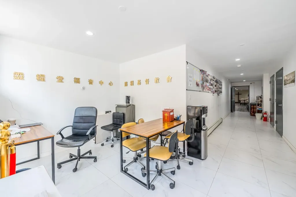 132-16 Maple Avenue Flushing NY 11355