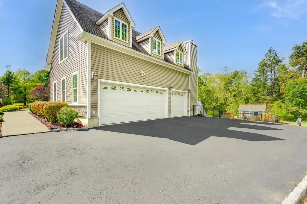 226 Windsor Road Fishkill NY 12524