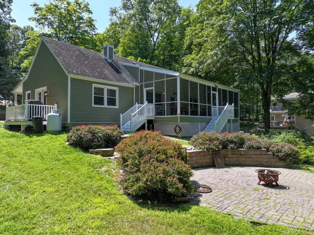 1 Westlin Lane Cornwall NY 12518