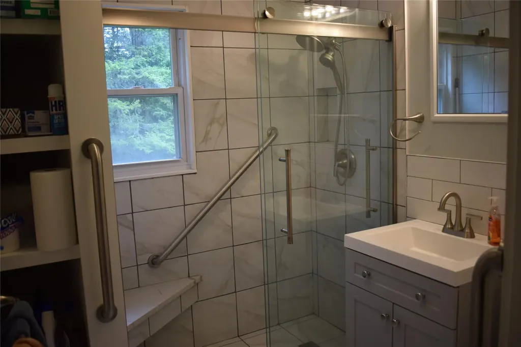 25 Alda Drive Poughkeepsie NY 12603