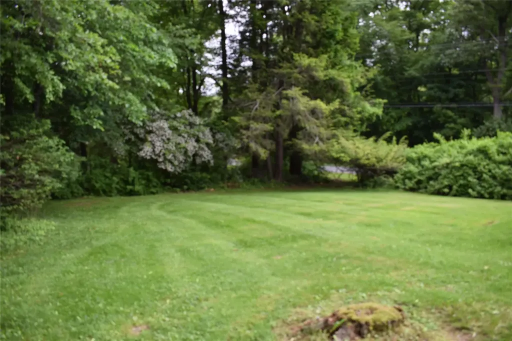 25 Alda Drive Poughkeepsie NY 12603