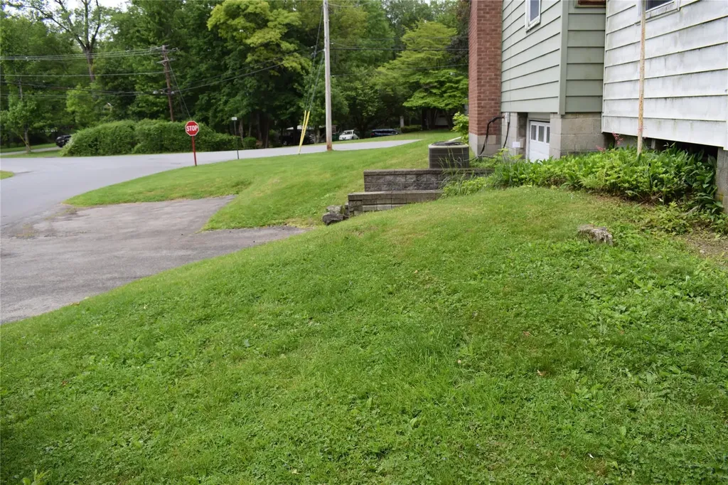 25 Alda Drive Poughkeepsie NY 12603