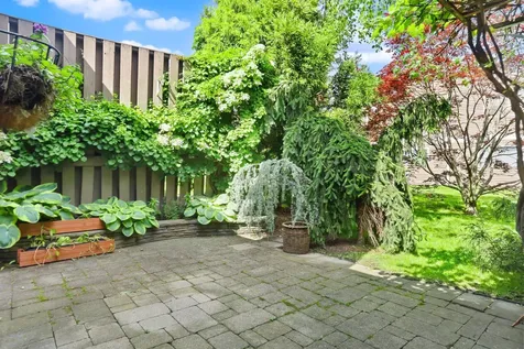 56 Arthur Court Port Chester NY 10573