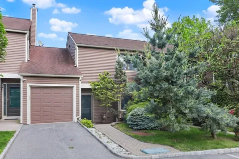 56 Arthur Court Port Chester NY 10573