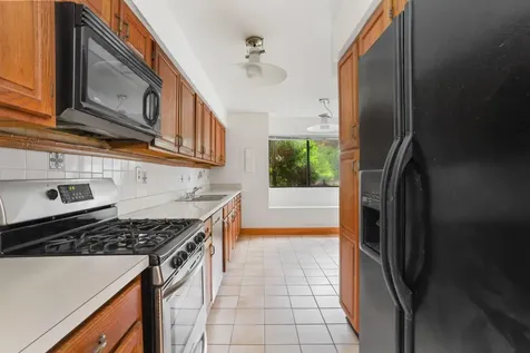 56 Arthur Court Port Chester NY 10573