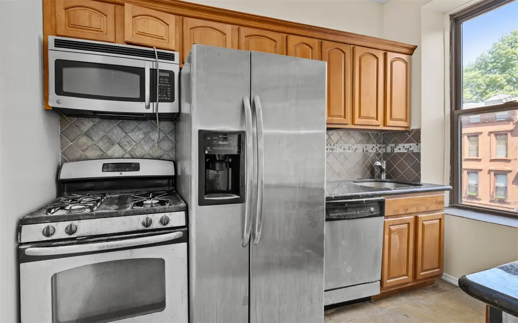 626 Madison Street Brooklyn NY 11221