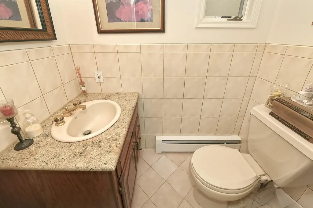 20 Kossuth Street Deer Park NY 11729