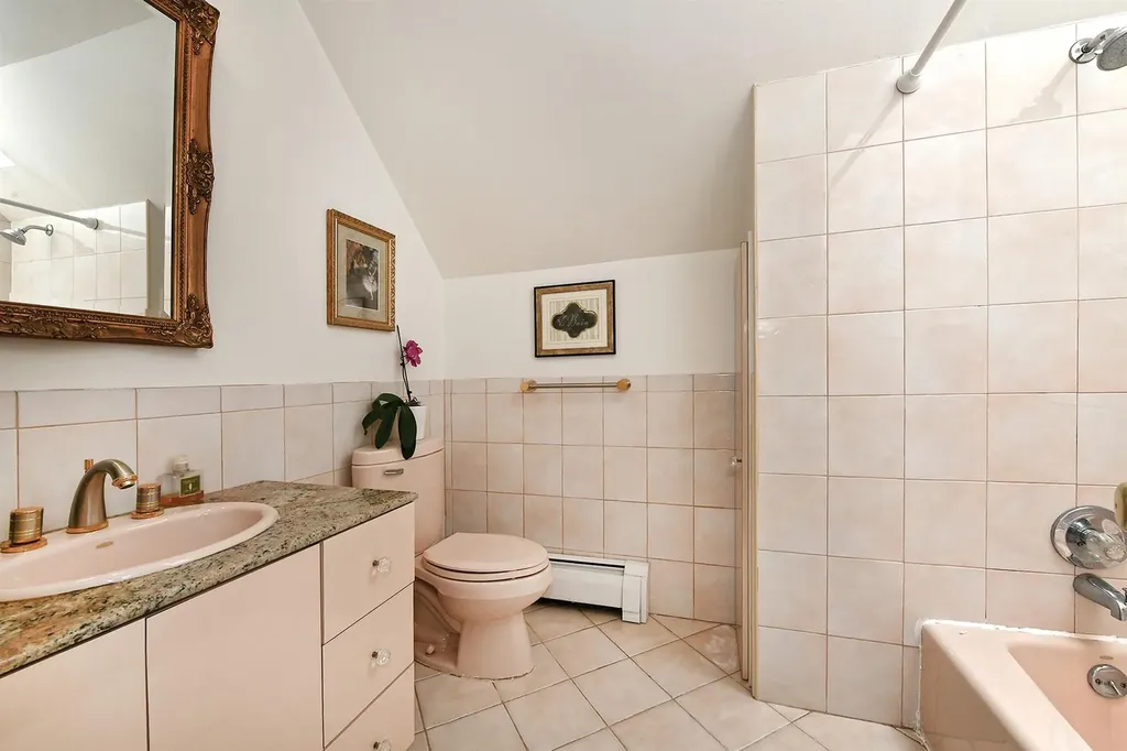 20 Kossuth Street Deer Park NY 11729